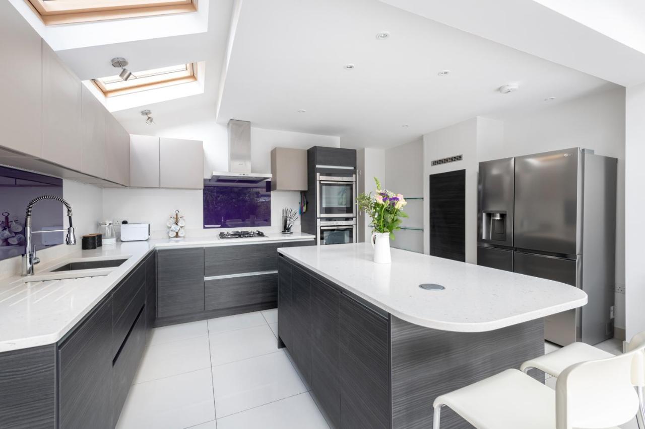 Fabulous House - Only 10 Minutes Walk To Roman Baths Bagian luar foto